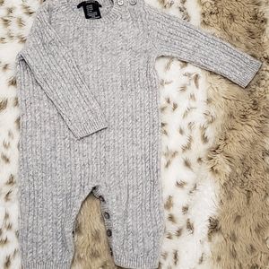 Tahari Baby 100% Cashmere Grey one-piece 0-3 Month
